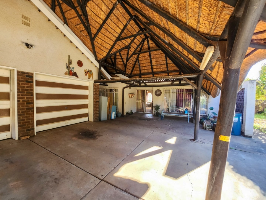 4 Bedroom Property for Sale in Meiringspark North West